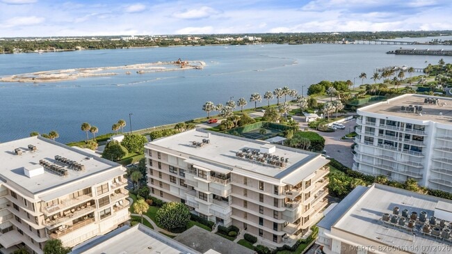 Building Photo - 3200 S Ocean Blvd