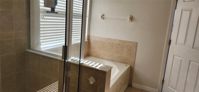 Building Photo - 7524 Dragon Fly Loop