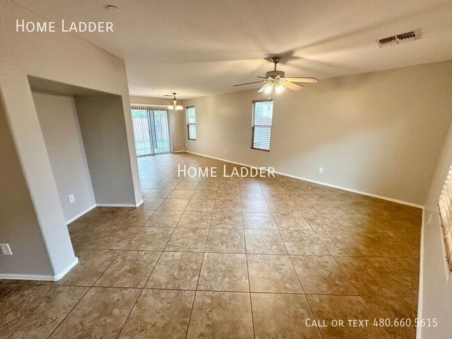 Building Photo - 2223 S Buckaroo Trail