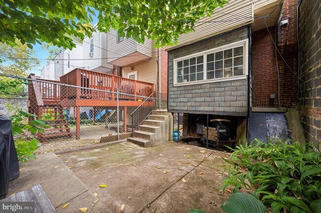 Building Photo - 4129 Spring Garden St