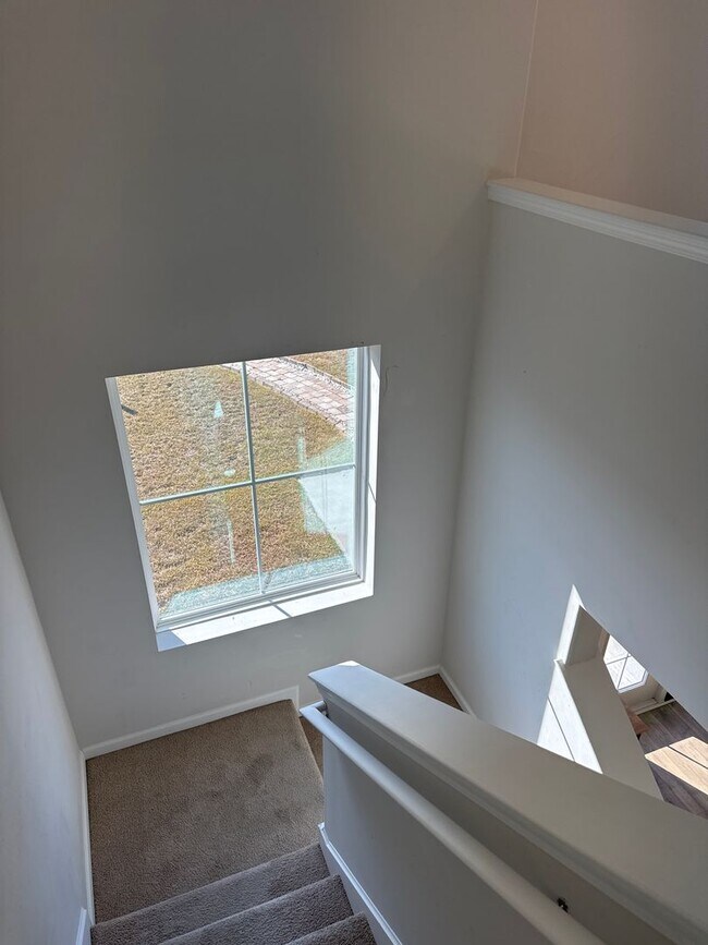 Building Photo - 3 Bed 2.5 Bath Home - Pooler GA