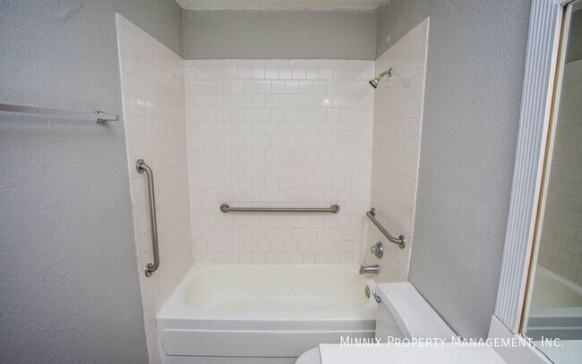 Building Photo - 7402 Waco Ave