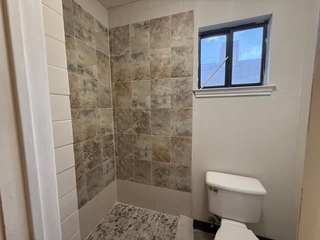 Building Photo - 1809 Whitney Way