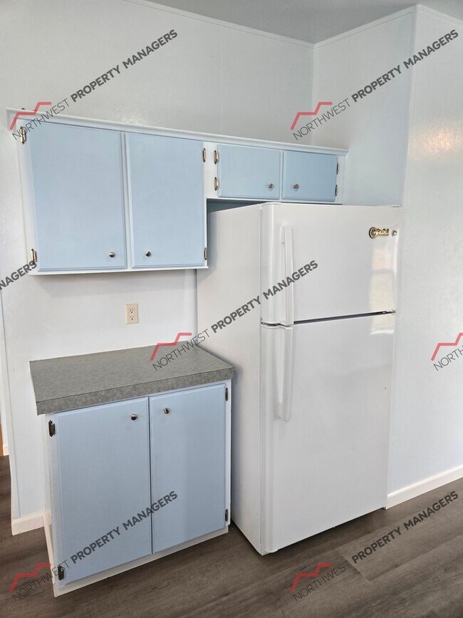Building Photo - STATUS: *PENDING APPLICATION* | R332 | $2095 + $100 FLAT RATE W/S