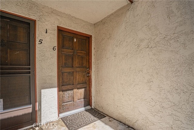 Building Photo - 23611 Golden Springs Dr