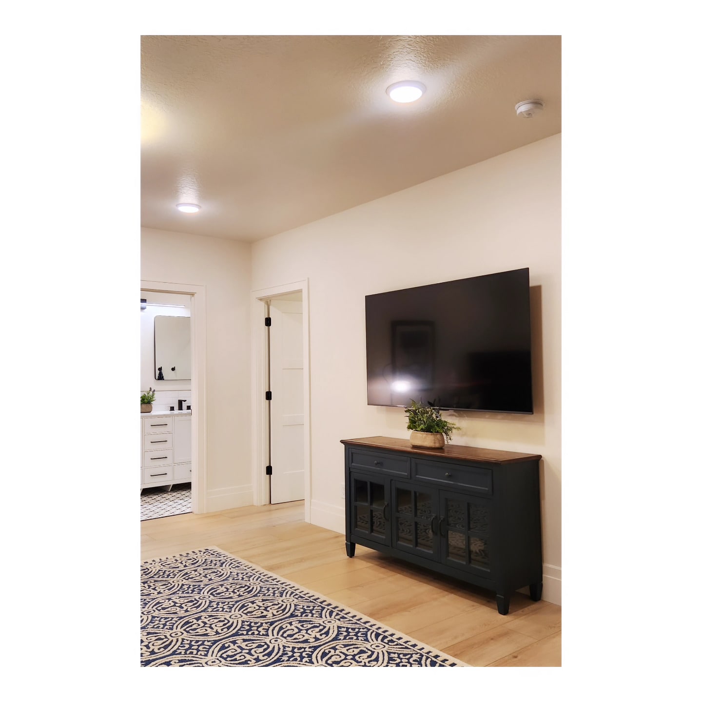 Building Photo - 107 S Moonlit Rd