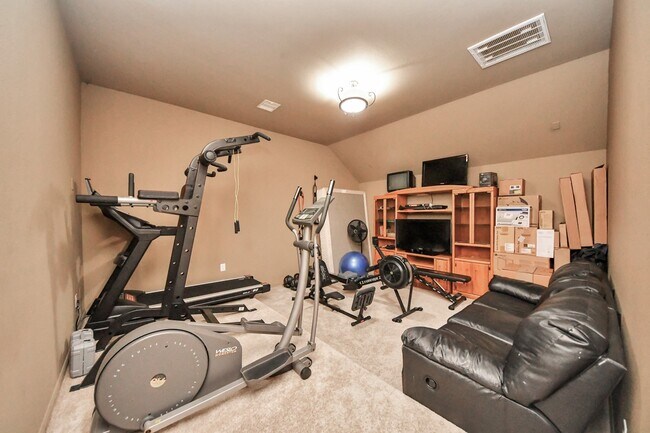 Building Photo - 2895 Ragusa Ln