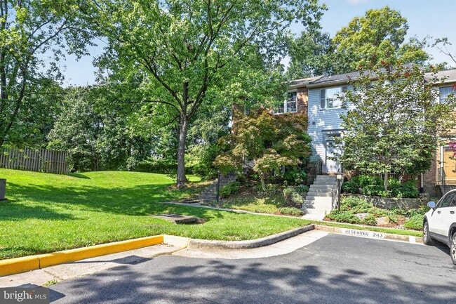 Building Photo - 6003 Chicory Pl