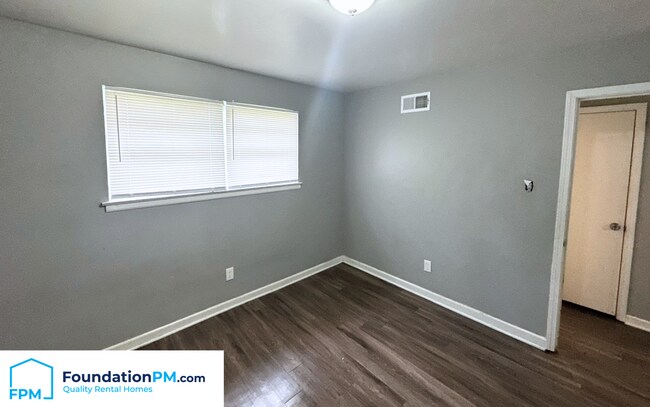 Building Photo - 3541 Pueblo Ave