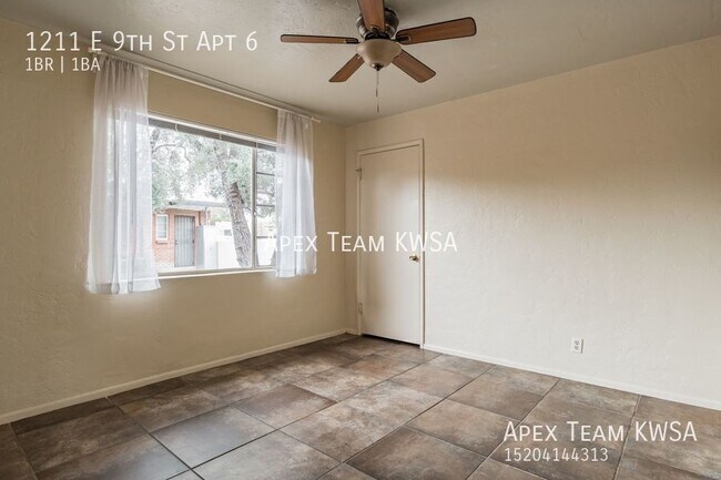 Building Photo - 1211 E 9th St