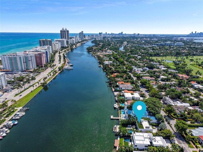 Building Photo - 5501 Pine Tree Dr