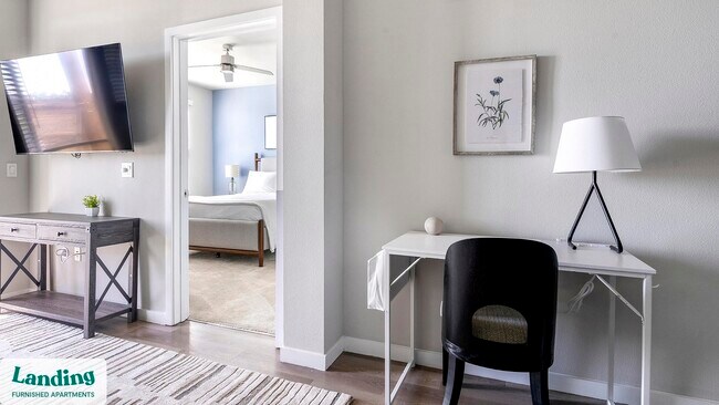 Building Photo - 6850 Foxtail Palm Wy