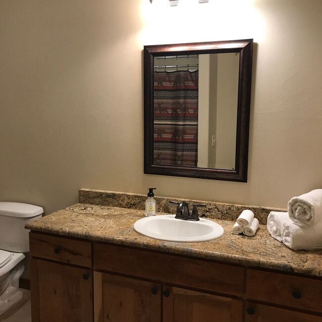 Building Photo - Single Family Home for Rent in Bozeman