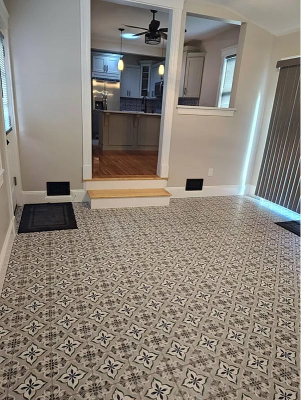 Building Photo - 1388 Central St