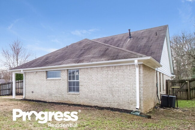 Building Photo - 8856 Versilia Ave
