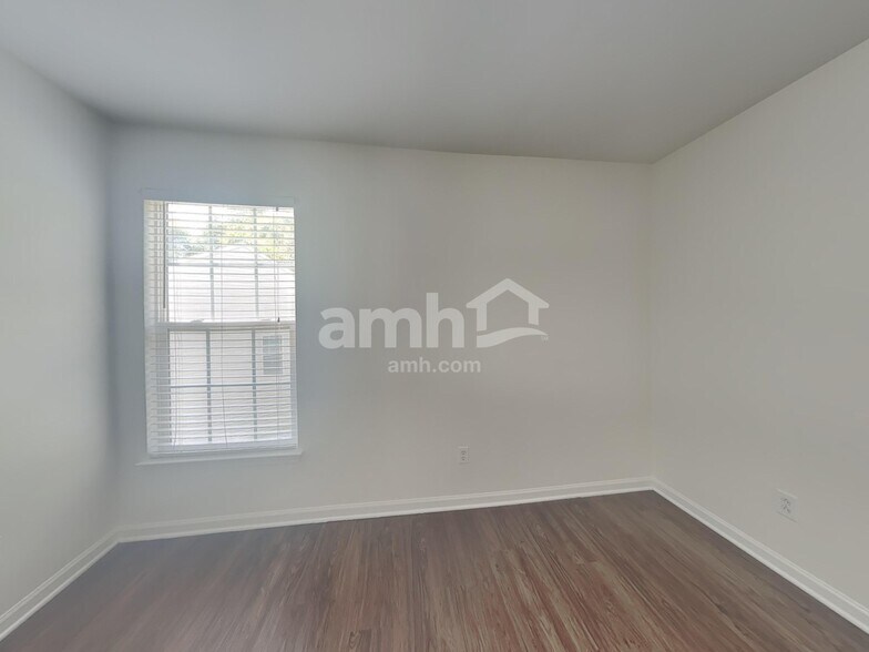 Building Photo - 1001 Finley Ct