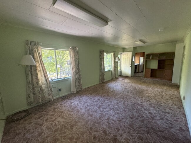 Building Photo - 16 Van Ness Ave