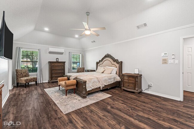 Building Photo - 4 Bedroom 3.5 bath in Greenacres