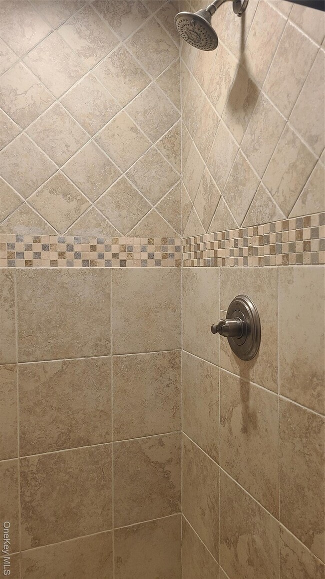 Building Photo - 769 Washington St