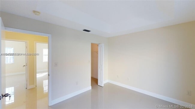 Building Photo - 240 NW 114th Ave