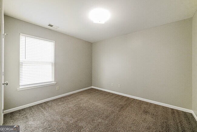 Building Photo - 434 Highland Falls Dr