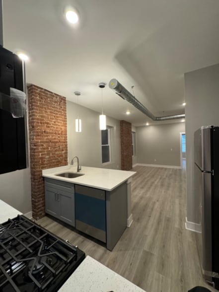 Building Photo - 436 North Ave