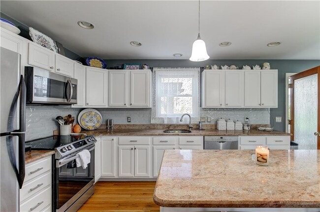 Building Photo - 66 McCorrie Ln