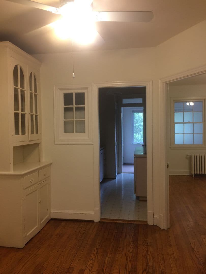 Building Photo - 4025 Davis Pl NW