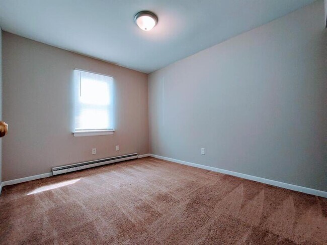 Building Photo - 4125 Sunset Ave