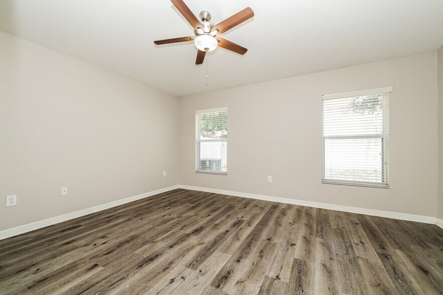 Building Photo - 7338 Lumber Port Dr