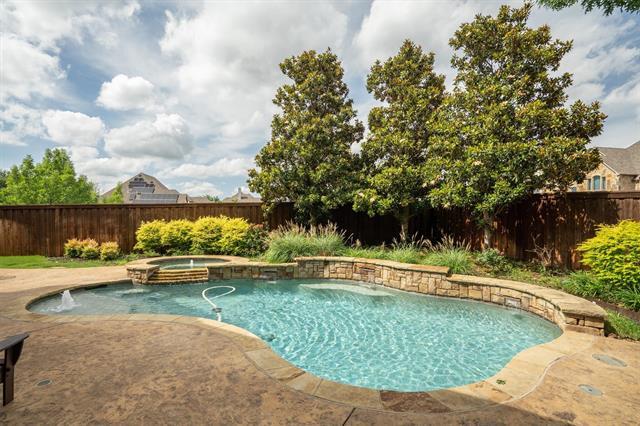 Building Photo - 6032 Sterling Dr