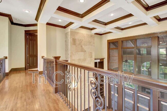 Building Photo - 250 Moss Creek Walk