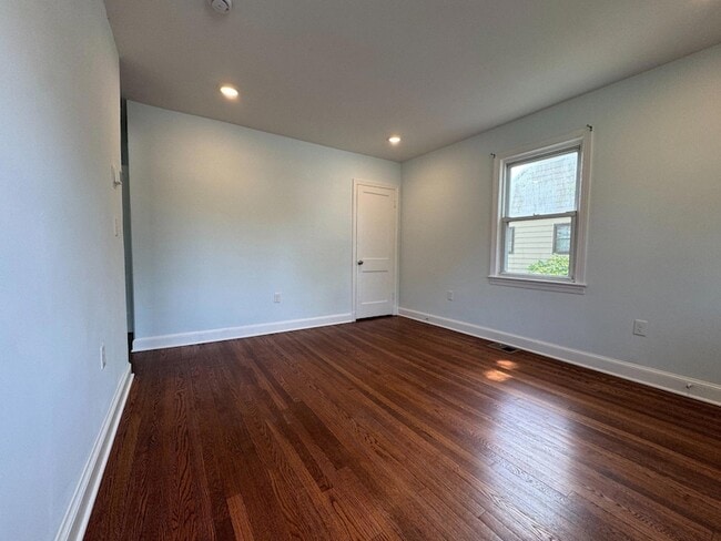 Building Photo - 9405 Rhode Island Ave