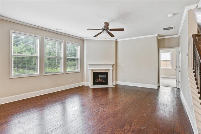 Building Photo - 6325 Pine Bluff Dr