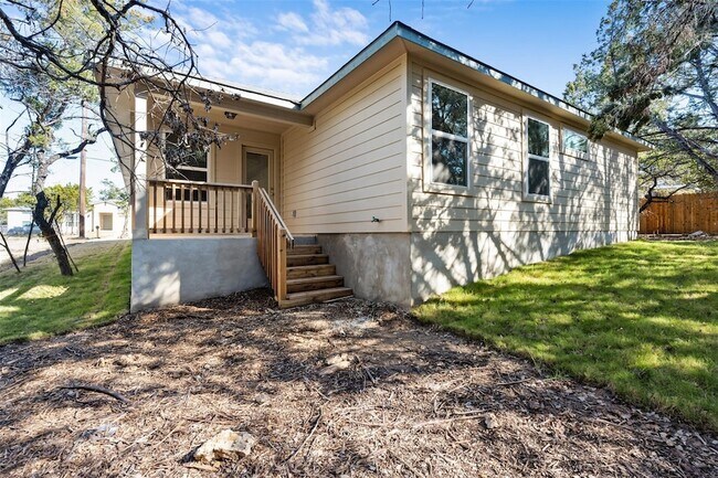 Building Photo - 4302 Lindberg Ln