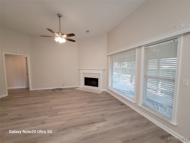 Building Photo - 6404 Deerwood Pl