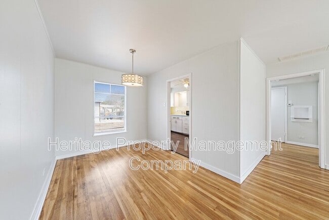 Building Photo - 815 Rittiman Rd