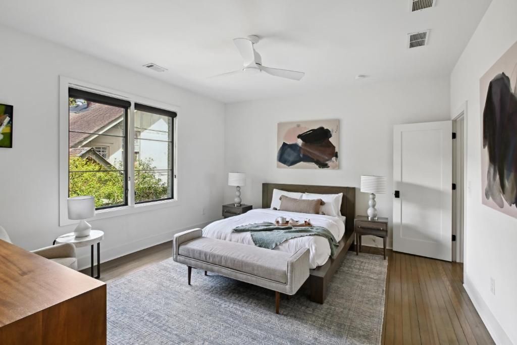 Building Photo - 634 Bonaventure Ave NE