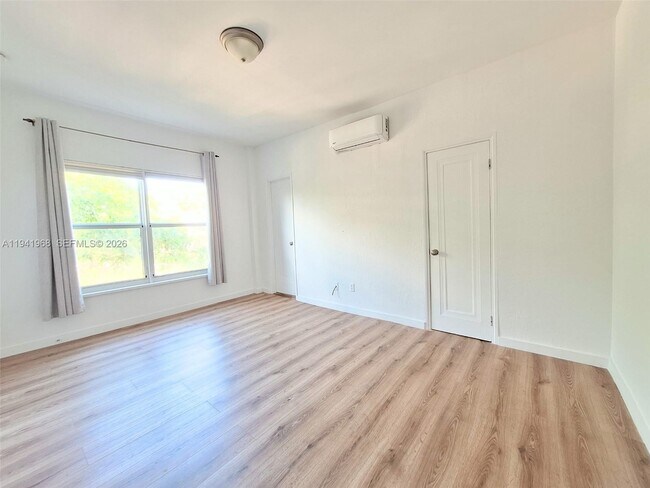 Building Photo - 4035 Meridian Ave