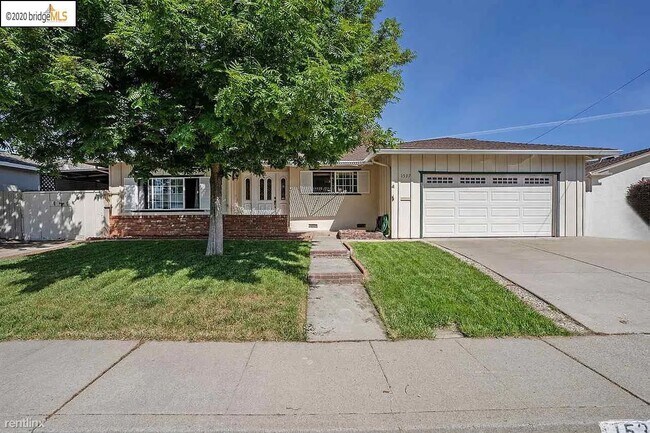 Primary Photo - 4 br, 2 bath House - 1537 Heartwood Drive