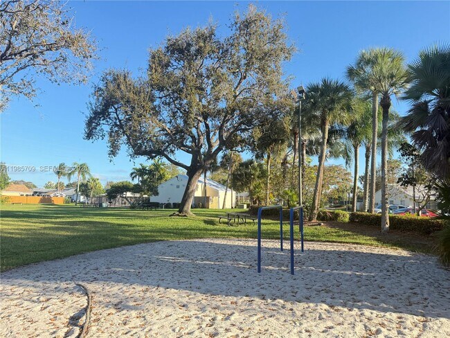 Building Photo - 12324 SW 148th Terrace