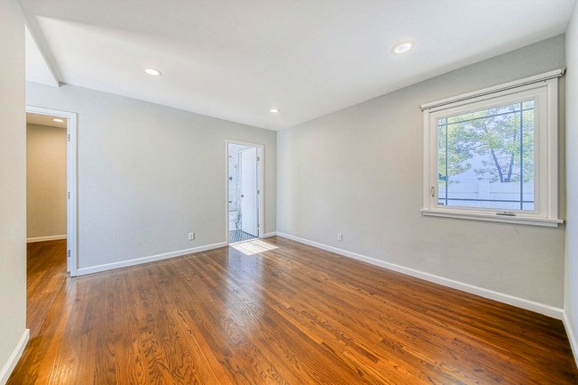 Building Photo - 4715 Berryman Ave
