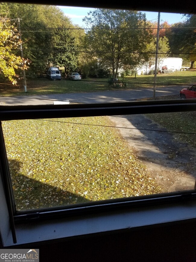 Building Photo - 7 David Dr