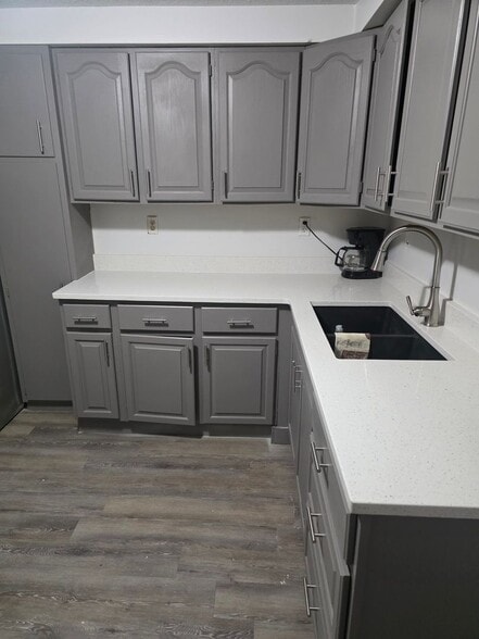 Building Photo - 650 E 130th St