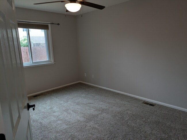 Building Photo - 2067 Woodpark Dr