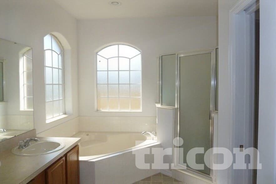 Building Photo - 2233 Sand Arbor Cir