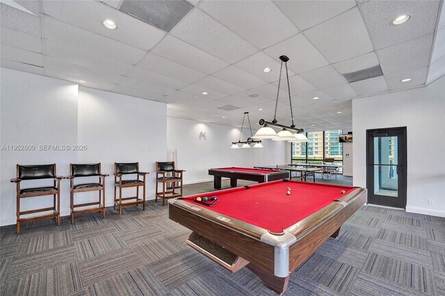 Building Photo - 2201 S Ocean Dr