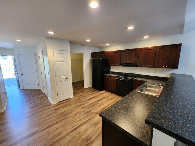 Building Photo - 38 Micah Ct