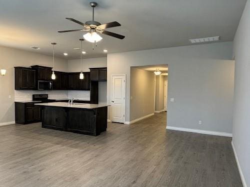 Building Photo - 612 Blue Fish Ct