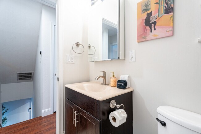 Building Photo - 1004 Airport Blvd